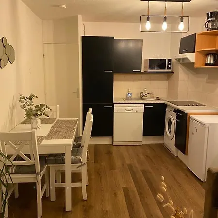 Apartment Avec Piscine 5 Min A Pieds Des Plages *