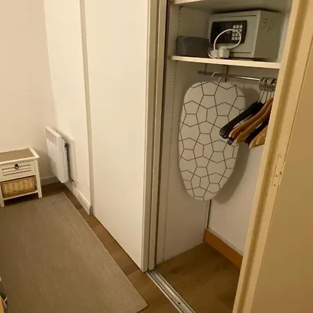 Apartment Avec Piscine 5 Min A Pieds Des Plages